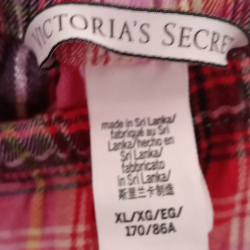 Cozy Victoria's Secret PJ Pink flannel set. - Picture 7 of 13